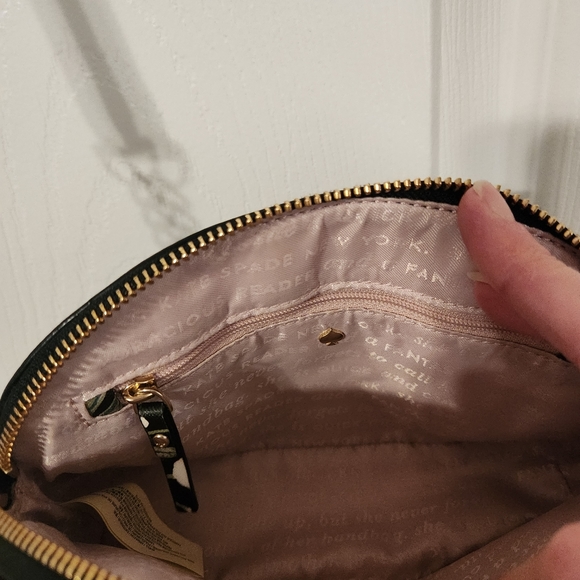 Kate Spade Purse - Picture 4 of 6